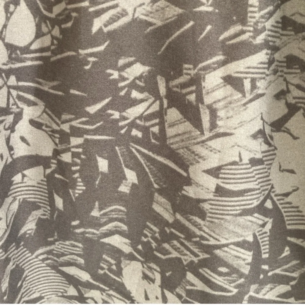 Men's Spyder Swim Trunks, 7” inseam, Size XL extra large, gray pattern swimsuit